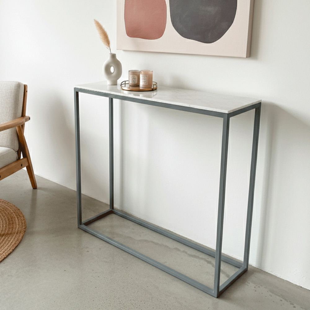 Dressoire Dekton Bergen Con Base de Hierro Gris. Tiempo de fabricación 15 días aprox.